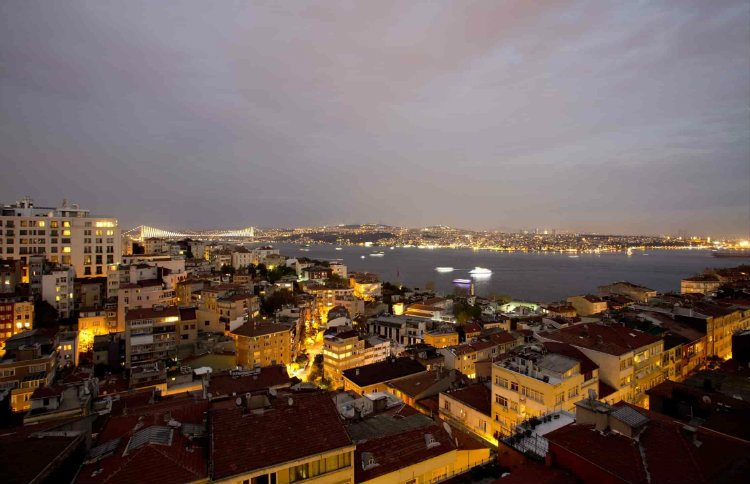 Cihangir.. One of the most suitable places to live (spend time) in Istanbul for foreigners & ex-patriates