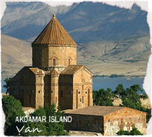 AKDAMAR_ISLAND_VAN