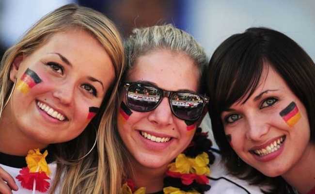 GERMAN TOURISTS IN TURKEY