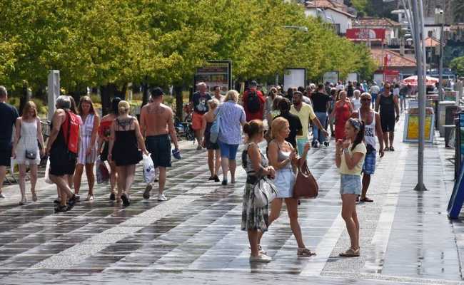 TOURISTS IN MUGLA