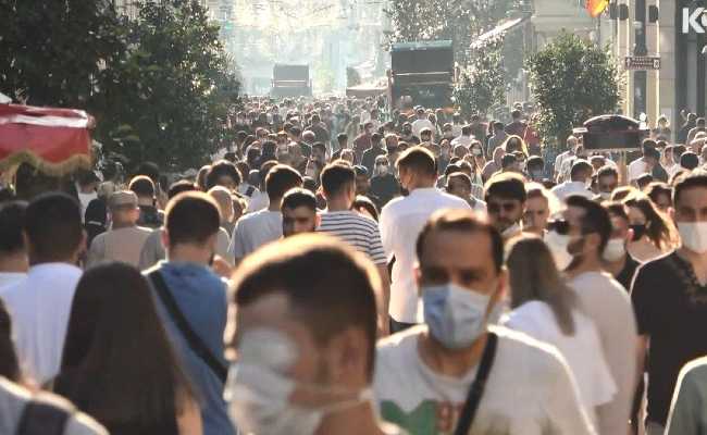 ISTIKLAL STREET ISTANBUL