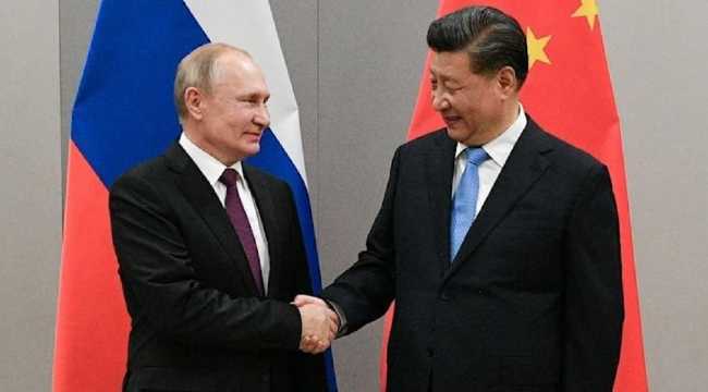 CHINESE PRESIDENT VISITS MOSCOW