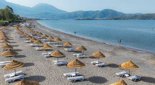 CALIS PUBLIC BEACH