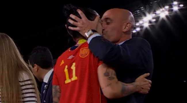 WOMAN KISSED BY SPANISH FEDERATION PRESIDENT