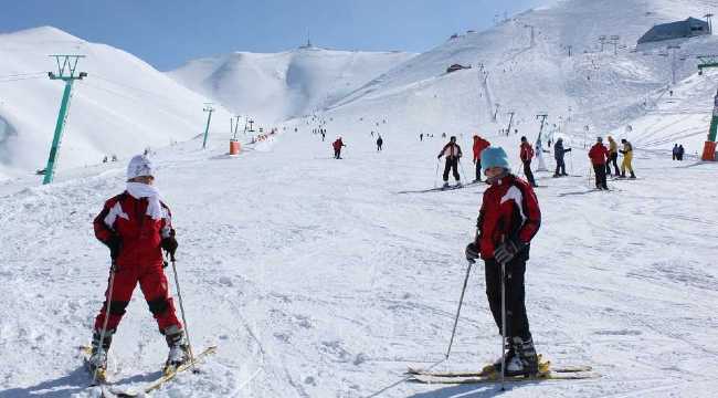 SKI IN ERZURUM