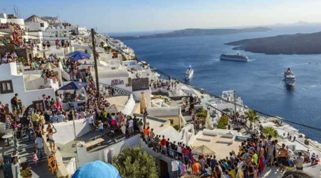 GREECE-OPENS-DOORS-TO-35-COUNTRIES