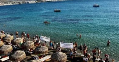 GREEK BEACHES