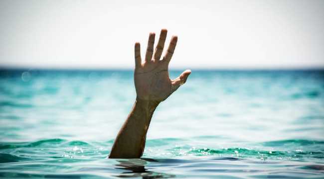 DROWNING PERSON