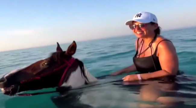 HORSE RIDING IN SEA ALANYA