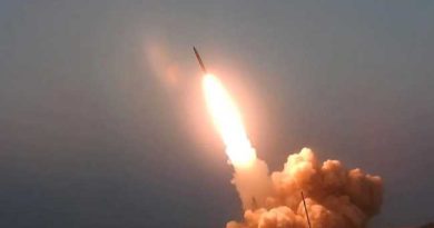 IRAN FIRES MISSILES ON ISRAEL