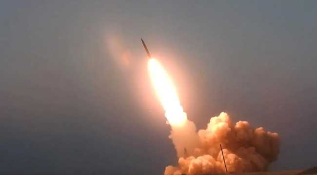 IRAN FIRES MISSILES ON ISRAEL