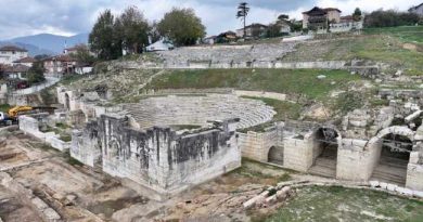 PRUSIAS AD HYPIUM ANTIQUE CITY 1