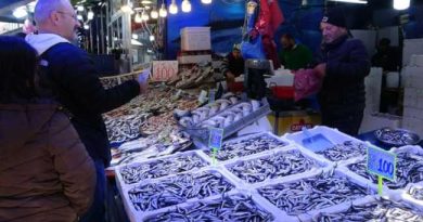 FISH PRICES DROP