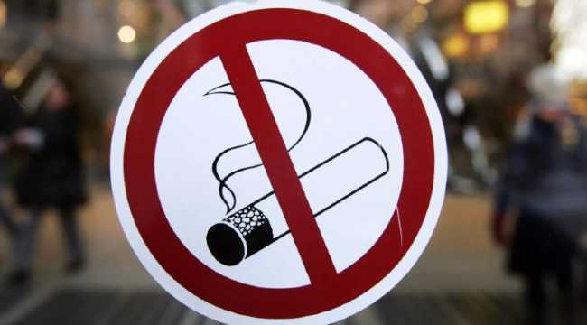 SMOKING BAN FRANCE