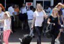 RUSSIAN-TOURISTS-051122