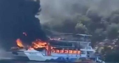 Fire Breaks Out on Tour Boat in Fethiye, 115 Passengers Jump Into the Sea